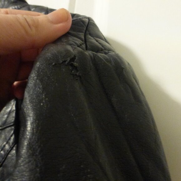 BEBE black faux leather cropped jacket with quilted detailing - Picture 14 of 16